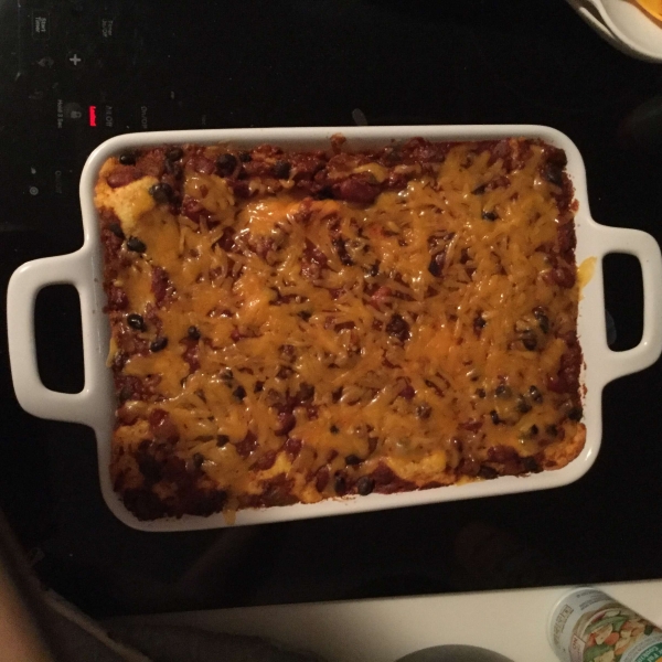 Easy Chili Cornbread Bake