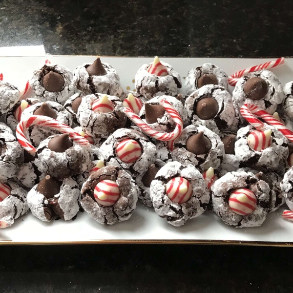 KISSES Peppermint Brownie Drops