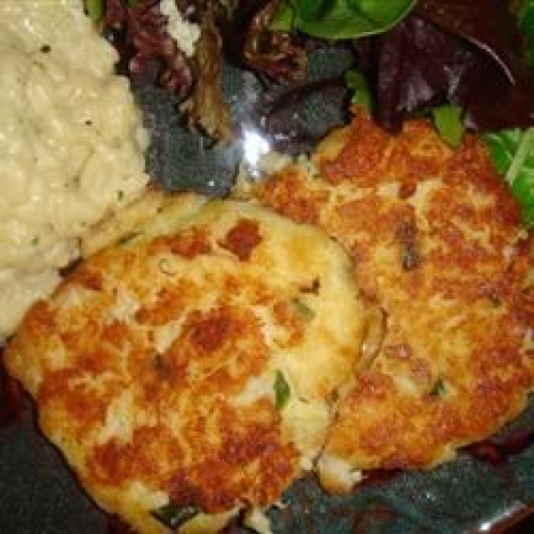 Perfect Crab Cakes With Green Onions