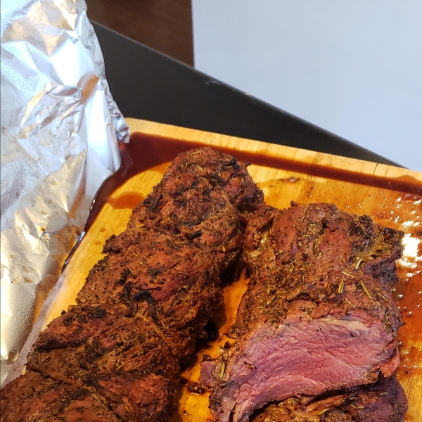 Grilled Beef Tenderloin with Herb-Garlic-Pepper Coating