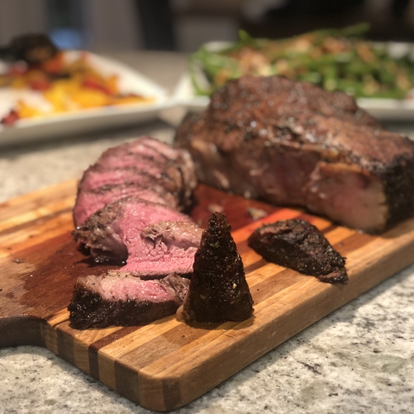 Grilled Beef Tenderloin with Herb-Garlic-Pepper Coating