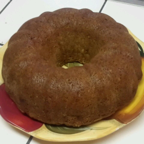 Raw Apple Pound Cake