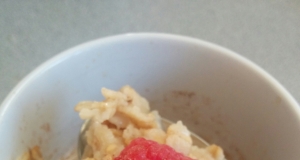 Quick-and-Easy Almond Milk Oatmeal with Raspberries