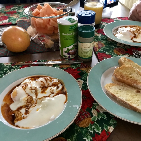 Turkish Style Eggs