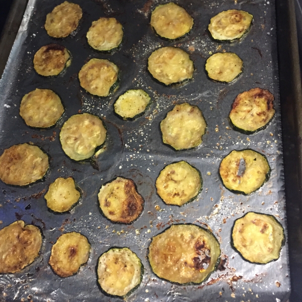 Easy Baked Zucchini Chips