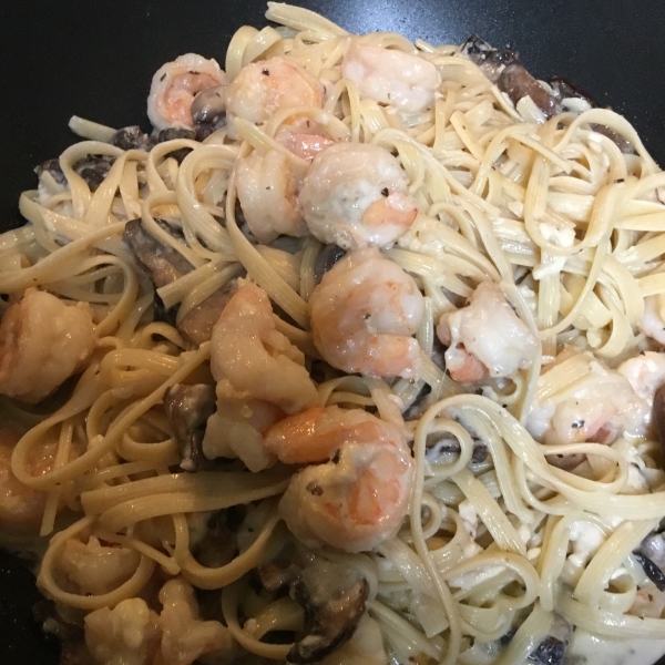 Creamy Shrimp Pasta with Mushrooms