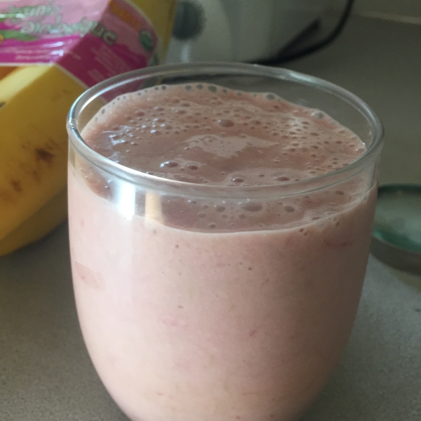 Rosy Rhubarb Smoothie