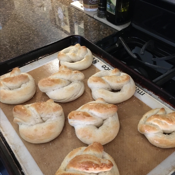 Large Soft Pretzels (Quick)