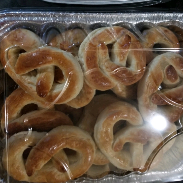 Large Soft Pretzels (Quick)