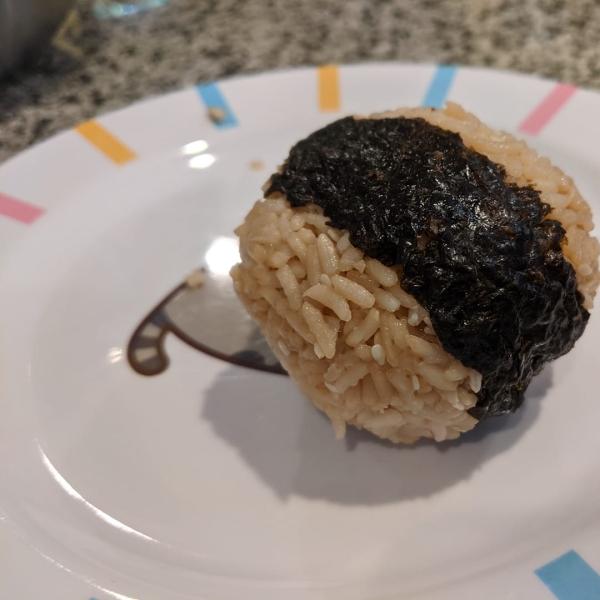 Simple Onigiri (Japanese Rice Balls)