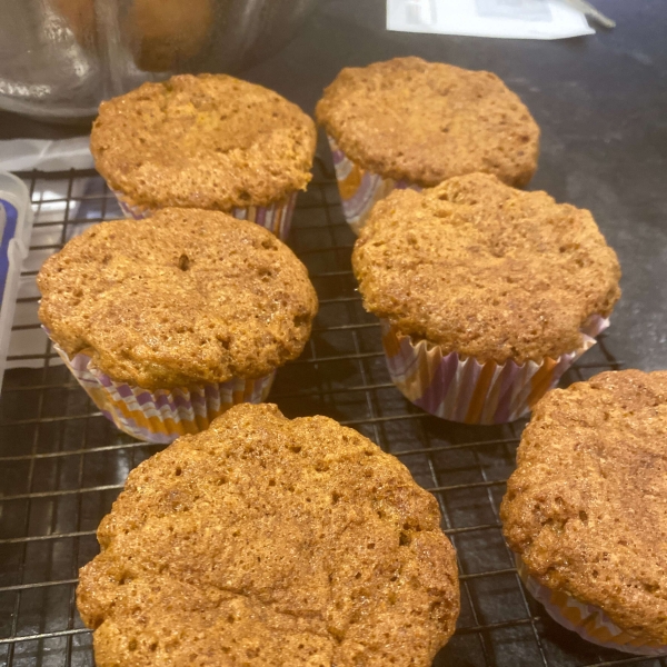 Fluffy Carrot Muffins with Cream Cheese Frosting