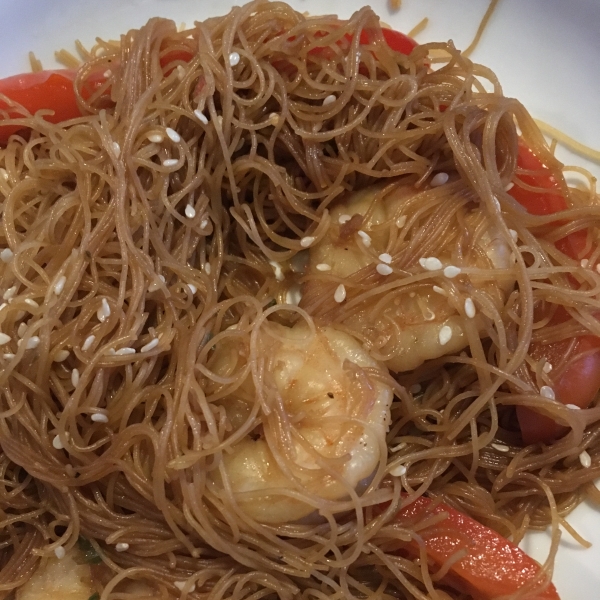 Yummy Korean Glass Noodles (Jap Chae)