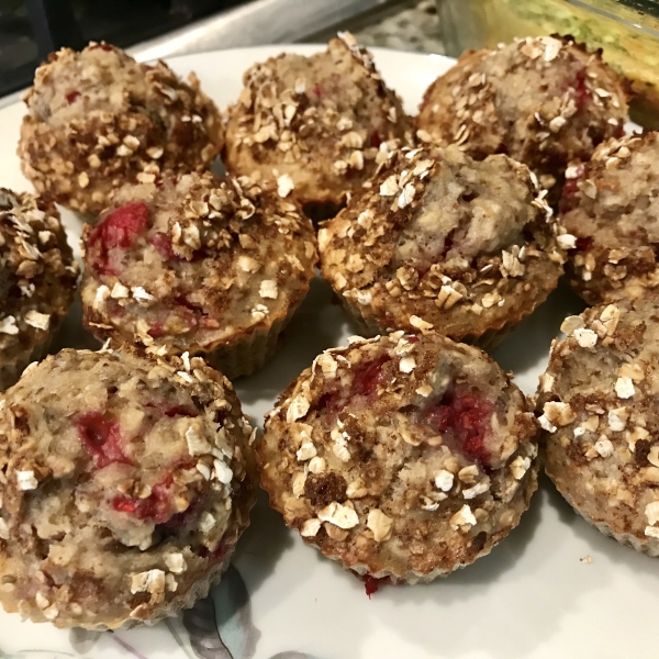 Berry Oatmeal Muffins