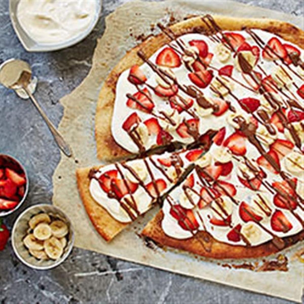 Chocolate Hazelnut Pizza with Strawberries and Bananas