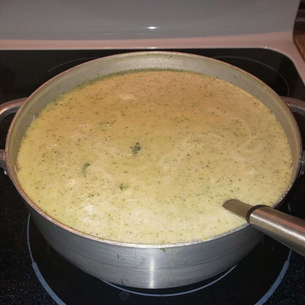 Potato, Broccoli, and Cheese Soup