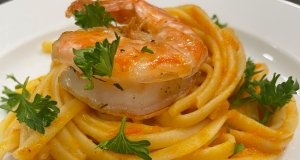 Linguine Pasta with Shrimp and Tomatoes