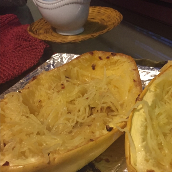 Garlic-Ginger Roasted Spaghetti Squash