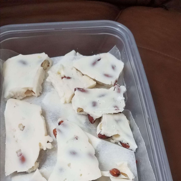 The Best White Chocolate Almond Bark