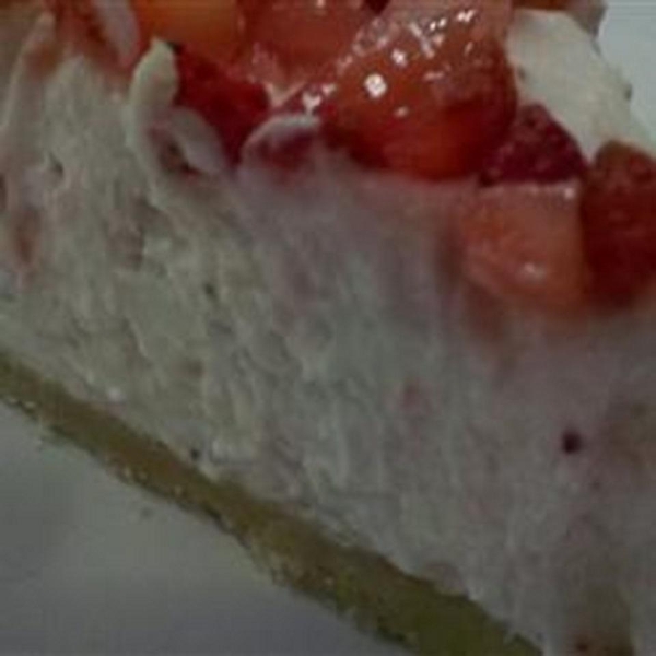 White Chocolate Strawberry Mousse Pie