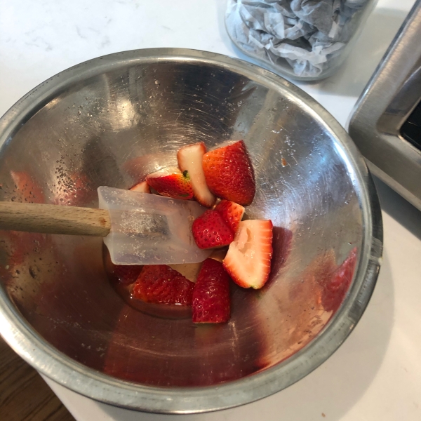 Simple Strawberry Sauce