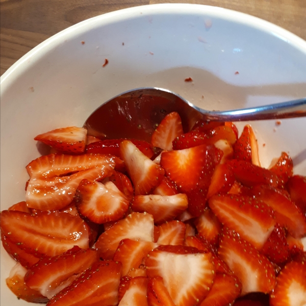 Simple Strawberry Sauce