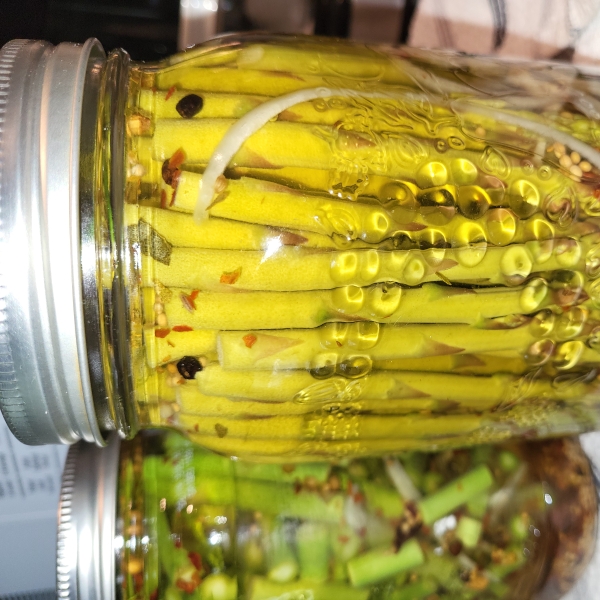 Quick-Pickled Spicy Asparagus