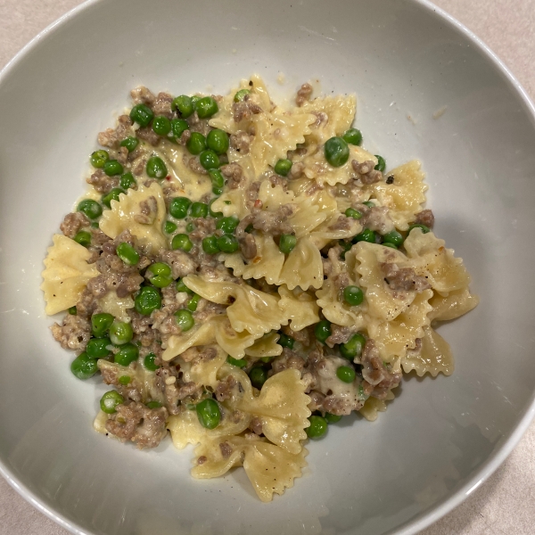 Pasta with Peas and Sausage