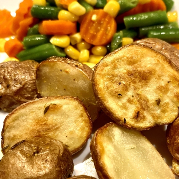 Air Fryer Rosemary Garlic Baby Potatoes