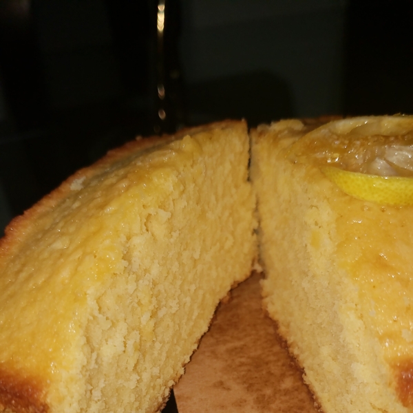 Old-Fashioned Lemon Pound Cake