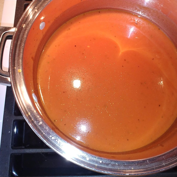 Classic Dairy-Free Cream of Tomato and Basil Soup