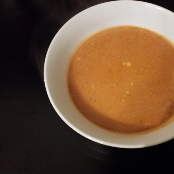 Classic Dairy-Free Cream of Tomato and Basil Soup