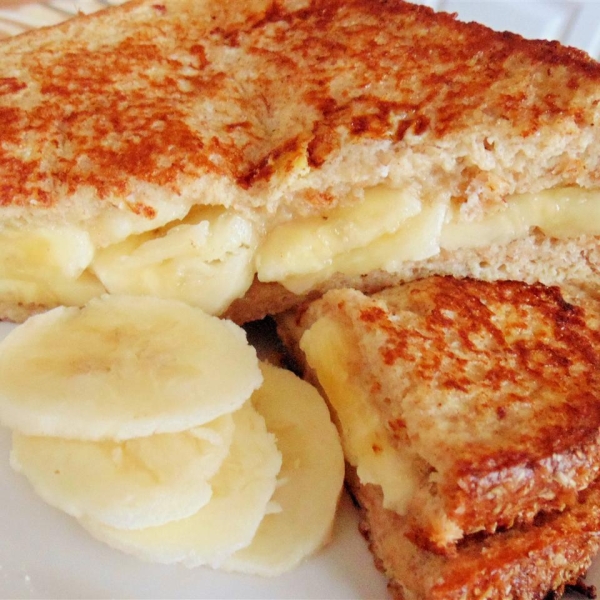 Yummy and Healthy Banana French Toast Sandwich