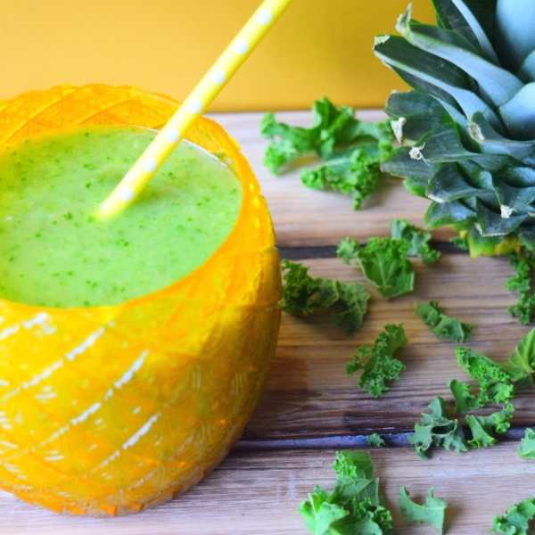Kale and Pineapple Detox Smoothie