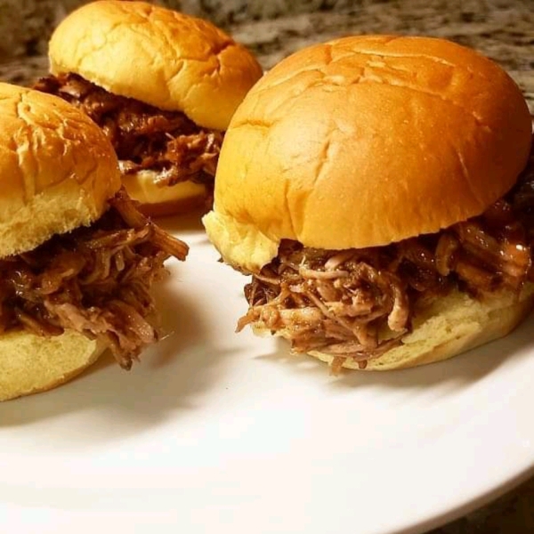 Slow Cooker Root Beer Pulled Pork