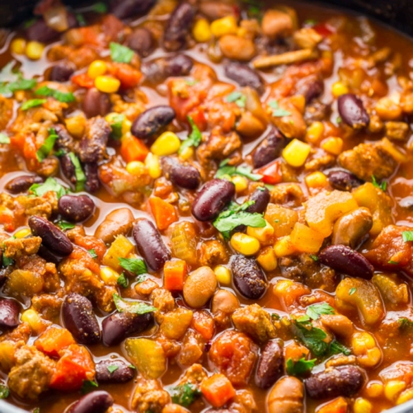 Laura's Quick Slow Cooker Turkey Chili