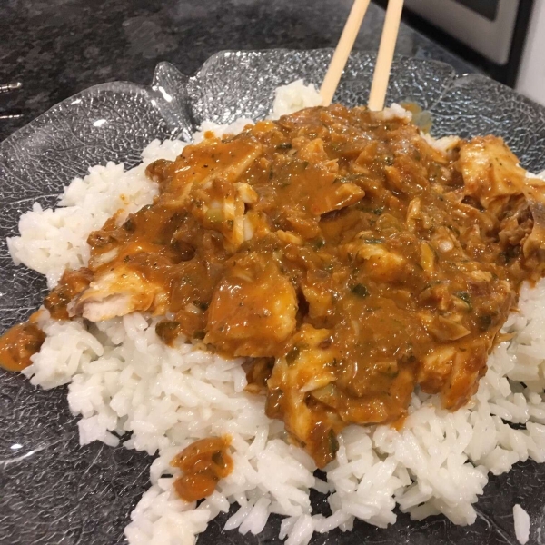 Fish Filet in Thai Coconut Curry Sauce