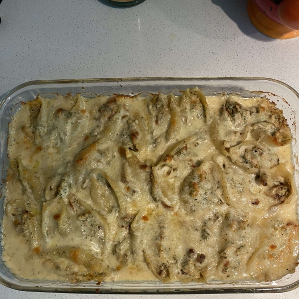 Chicken Alfredo Stuffed Shells