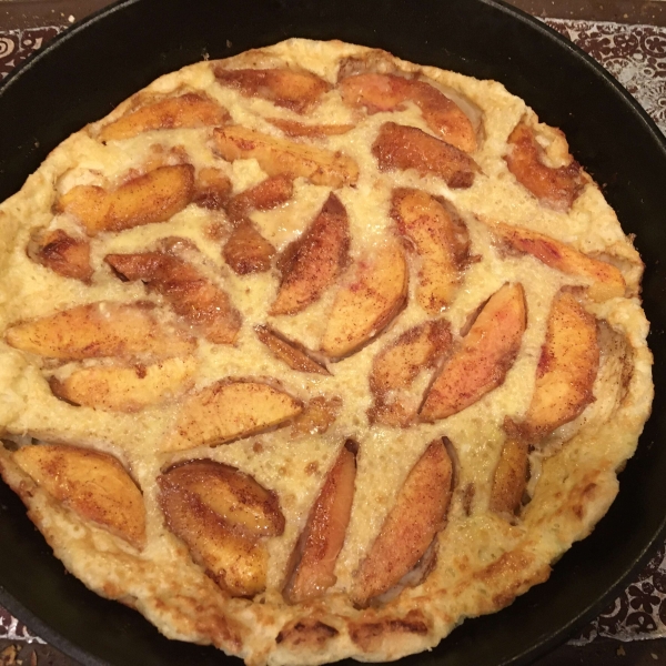 Baked Pancake with Peaches