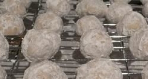 Holiday Snowball Cookies