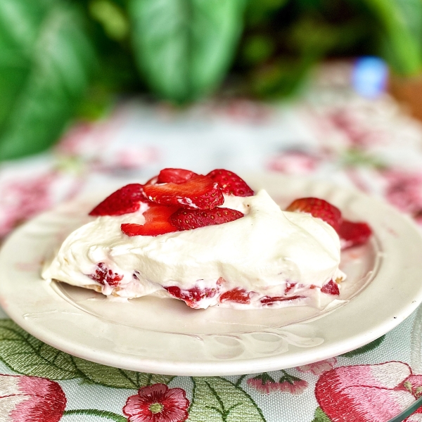 Scrumptious Strawberry Pie Bars