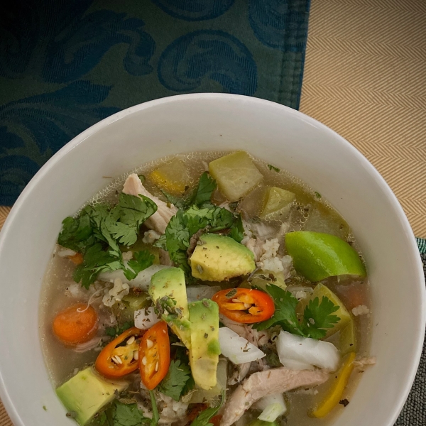 Mexican Chicken and Rice Soup (Sopa de Pollo y Arroz)