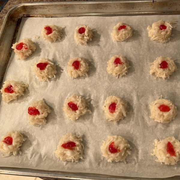 Light and Fluffy Coconut Macaroons