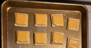 Oven-Baked Cheese Crackers