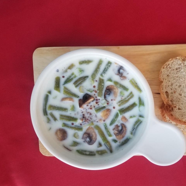 Creamy Quinoa and Vegetable Soup