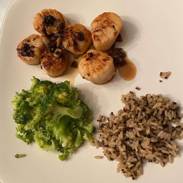 Quick Pan-Seared Scallops