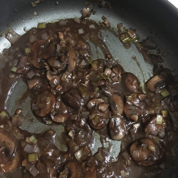 Bordelaise Sauce with Mushrooms