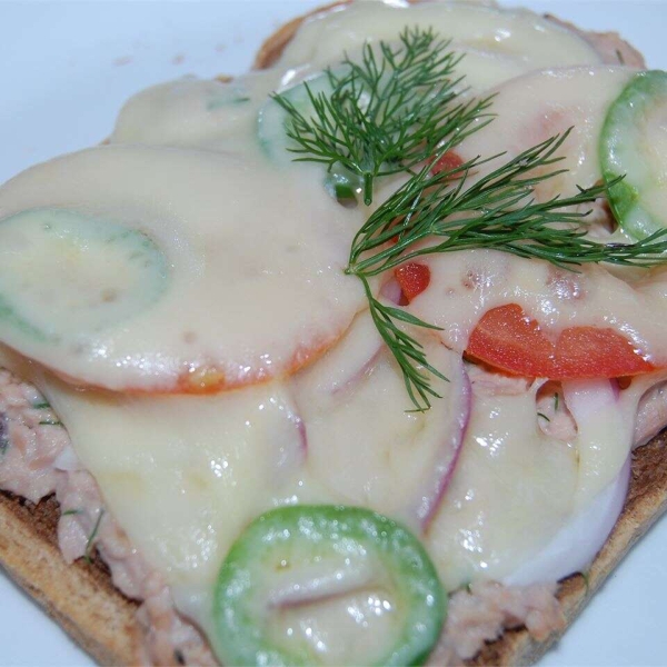 Lemon-Dill Tuna Melt Sandwiches