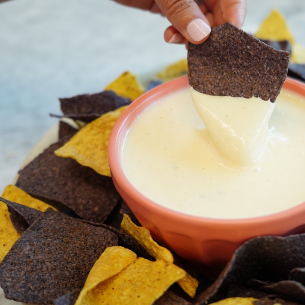 Restaurant-Style White Queso Dip