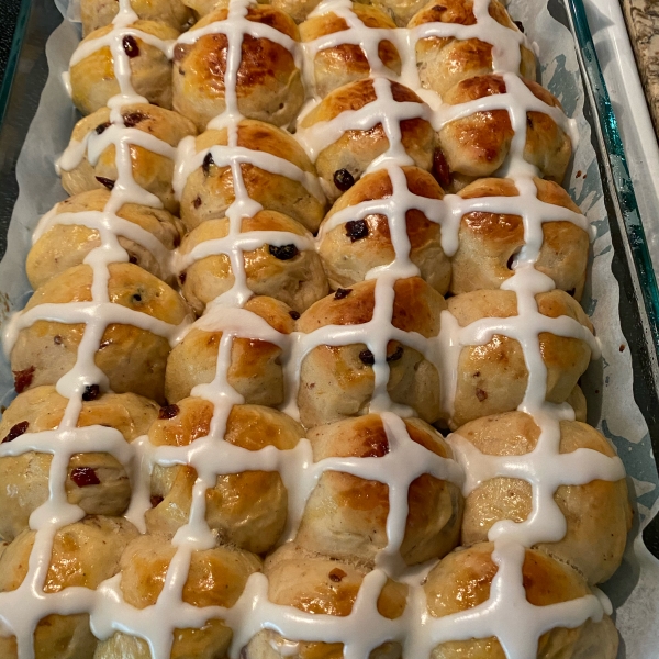 Pull-Apart Hot Cross Buns