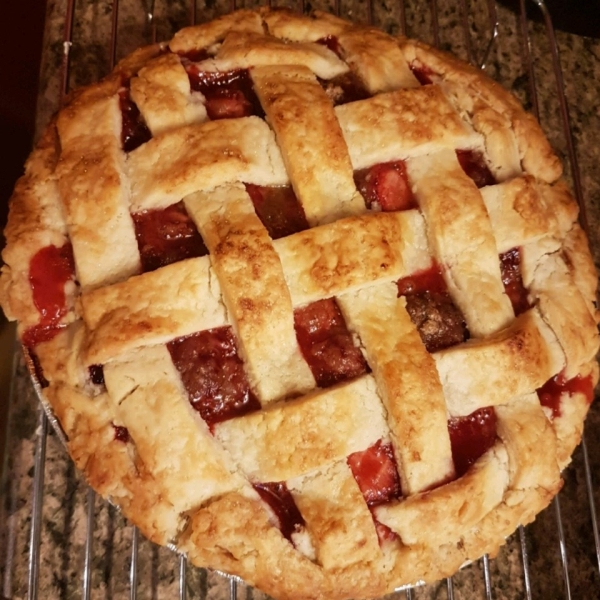 Most Spectacular Strawberry Pie